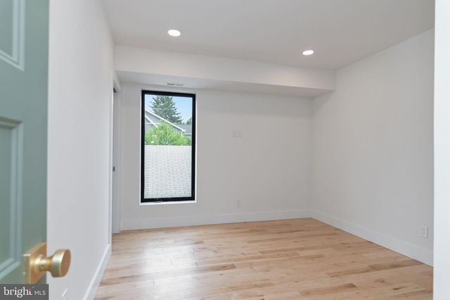 2025 N EMERSON ST, Arlington, VA 22207