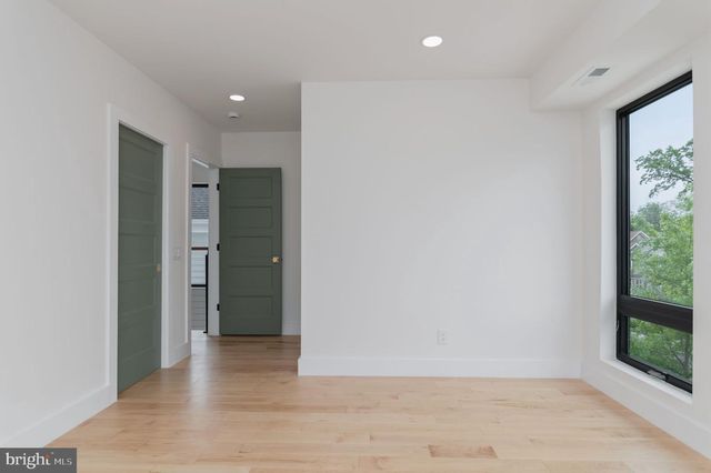 2025 N EMERSON ST, Arlington, VA 22207