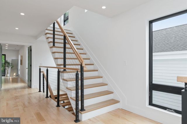 2025 N EMERSON ST, Arlington, VA 22207