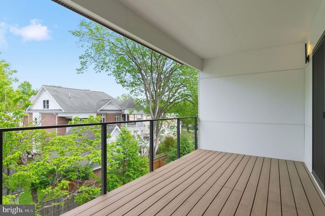 2025 N EMERSON ST, Arlington, VA 22207