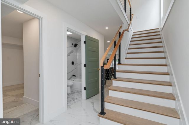 2025 N EMERSON ST, Arlington, VA 22207