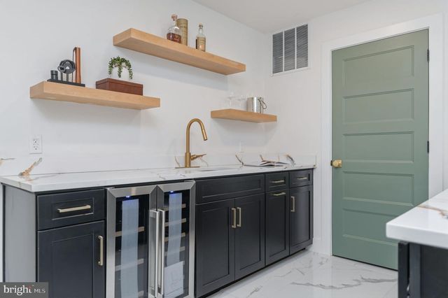 2025 N EMERSON ST, Arlington, VA 22207