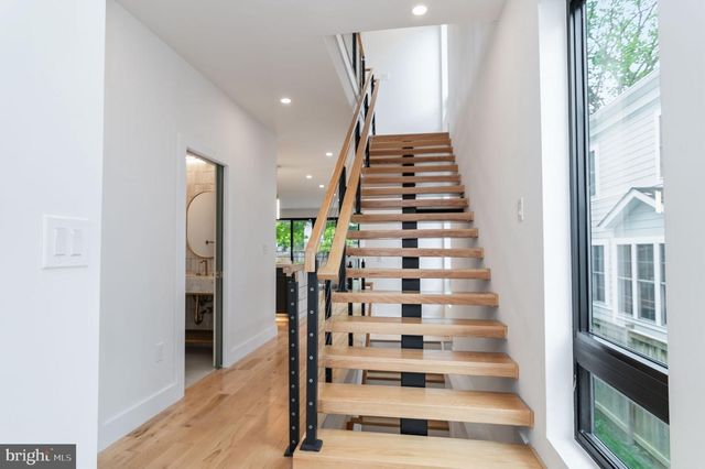 2025 N EMERSON ST, Arlington, VA 22207
