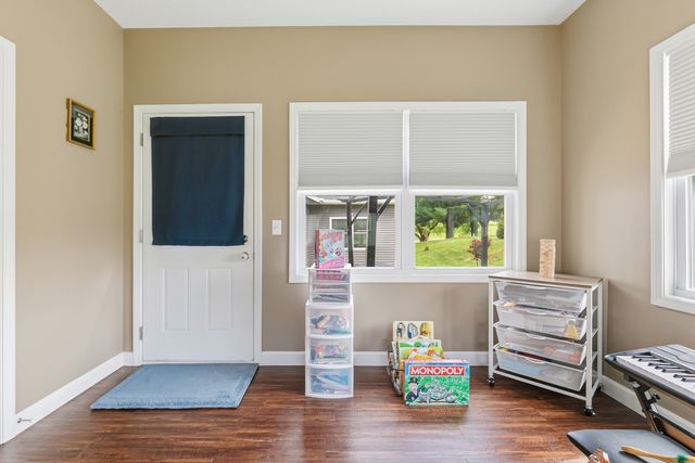 1807 W 75th Place W, Davenport, IA 52806