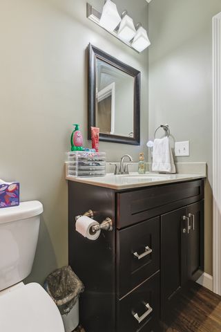 1807 W 75th Place W, Davenport, IA 52806