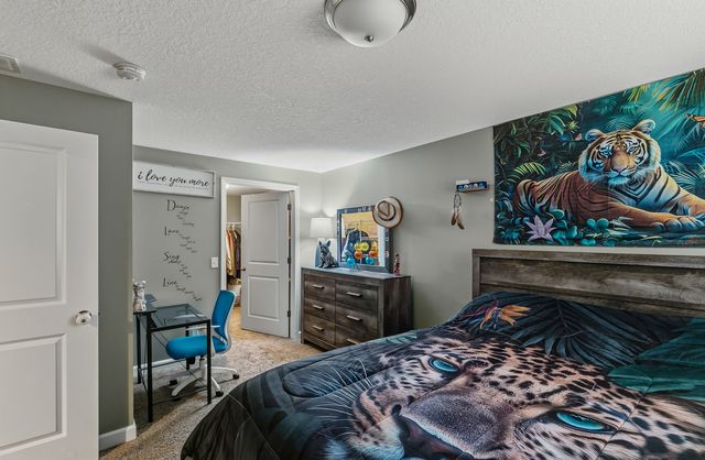 1807 W 75th Place W, Davenport, IA 52806