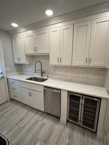 208 DANUBE AVENUE 204, Tampa, FL 33606