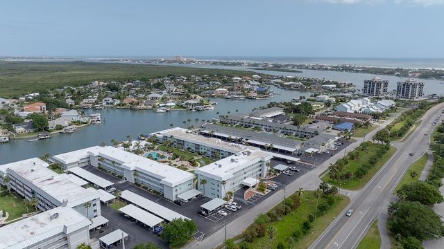 325 N CAUSEWAY C204, New Smyrna Beach, FL 32169