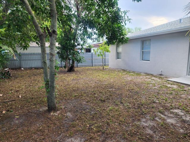 1724 NW 152ND Terrace, Miami Gardens, FL 33054