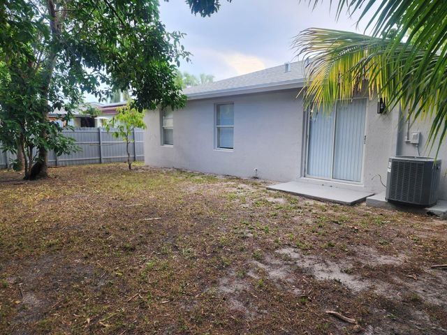 1724 NW 152ND Terrace, Miami Gardens, FL 33054