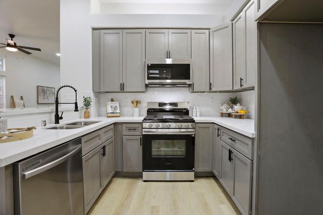 230 Thomas Dehaven Ln, Tracy, CA 95376