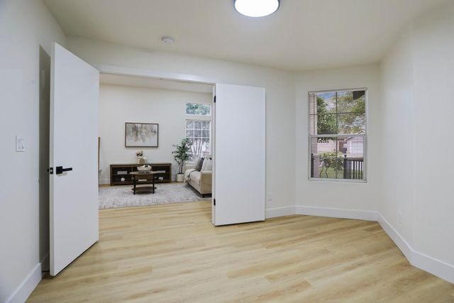 230 Thomas Dehaven Ln, Tracy, CA 95376