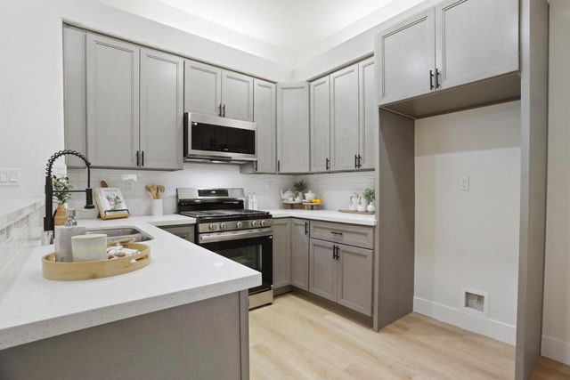 230 Thomas Dehaven Ln, Tracy, CA 95376