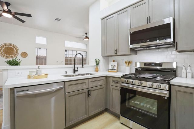 230 Thomas Dehaven Ln, Tracy, CA 95376