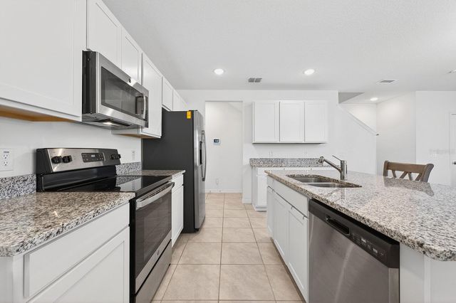 628 CHEVAL LANE, Debary, FL 32713