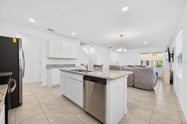 628 CHEVAL LANE, Debary, FL 32713