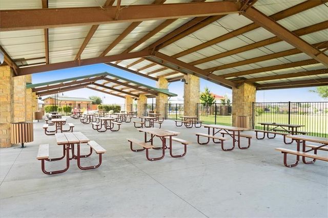 204 Nettletree DR, Buda, TX 78610