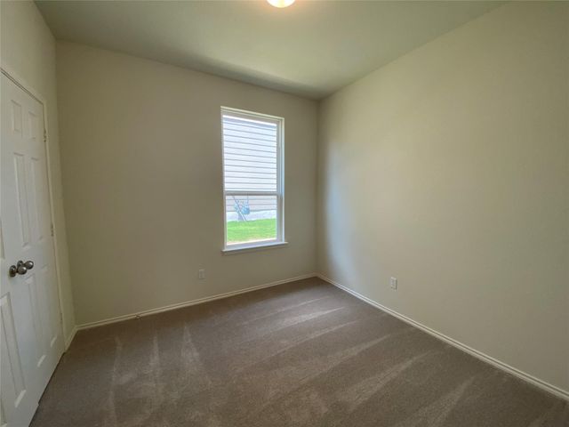 204 Nettletree DR, Buda, TX 78610