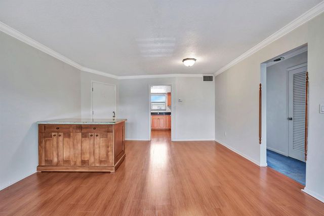 121 Wettaw Lane 211, North Palm Beach, FL 33408