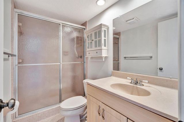 121 Wettaw Lane 211, North Palm Beach, FL 33408