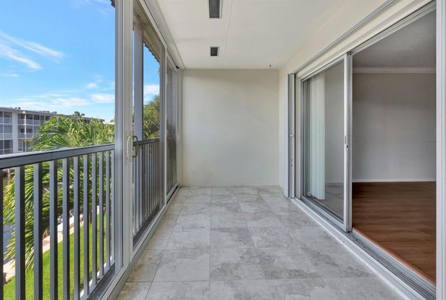 121 Wettaw Lane 211, North Palm Beach, FL 33408