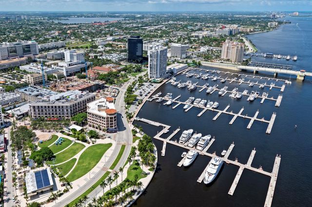 121 Wettaw Lane 211, North Palm Beach, FL 33408