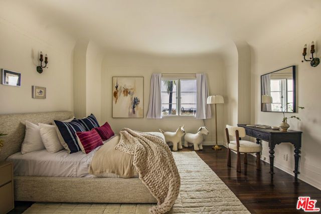 5470 Los Feliz Boulevard, Los Angeles, CA 90027