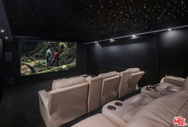 5470 Los Feliz Boulevard, Los Angeles, CA 90027