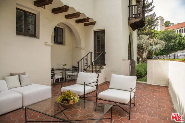 5470 Los Feliz Boulevard, Los Angeles, CA 90027