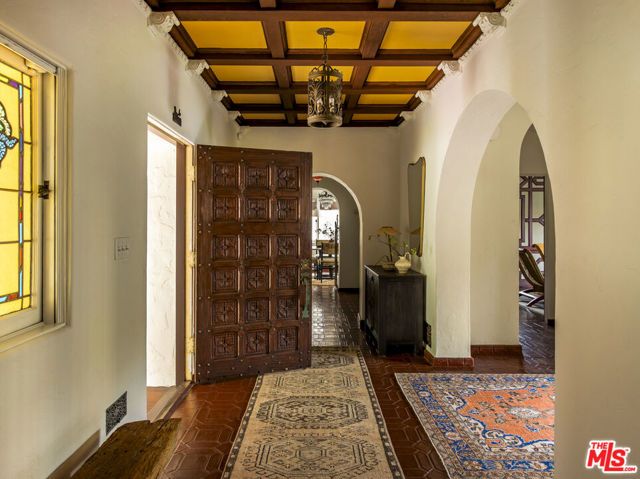 5470 Los Feliz Boulevard, Los Angeles, CA 90027