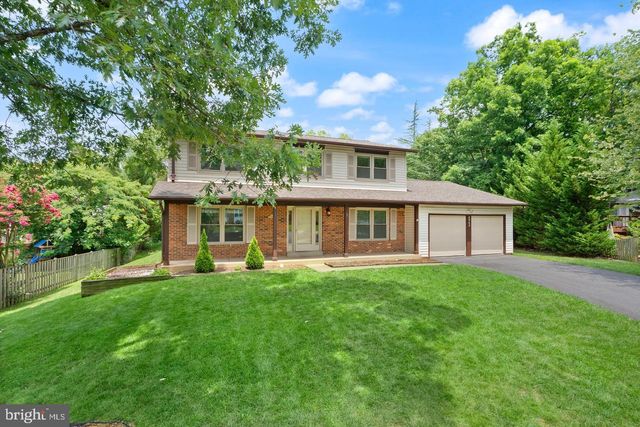 8902 HUXLEY CT, Springfield, VA 22153