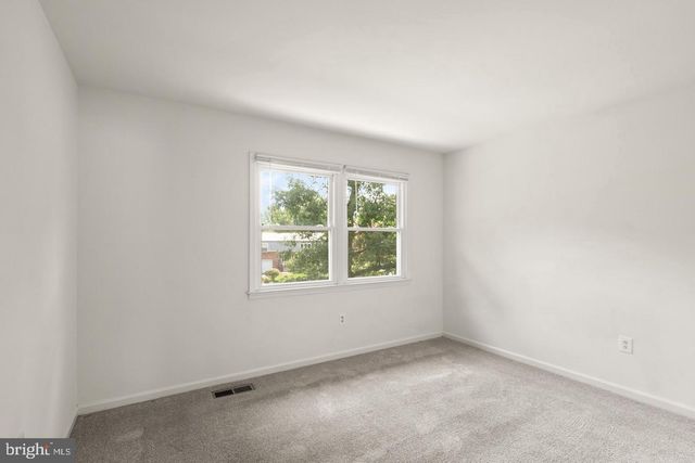 8902 HUXLEY CT, Springfield, VA 22153