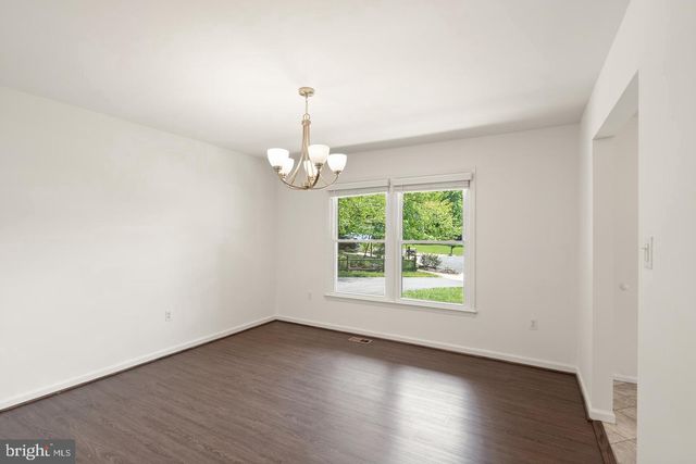8902 HUXLEY CT, Springfield, VA 22153