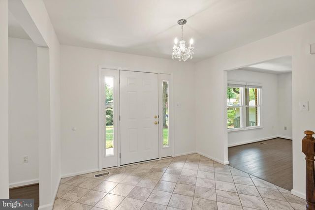 8902 HUXLEY CT, Springfield, VA 22153