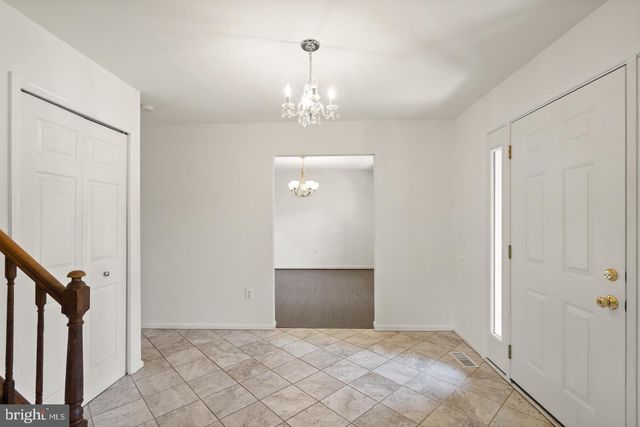 8902 HUXLEY CT, Springfield, VA 22153