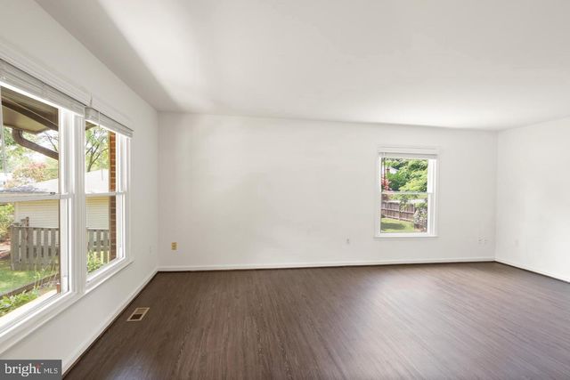 8902 HUXLEY CT, Springfield, VA 22153