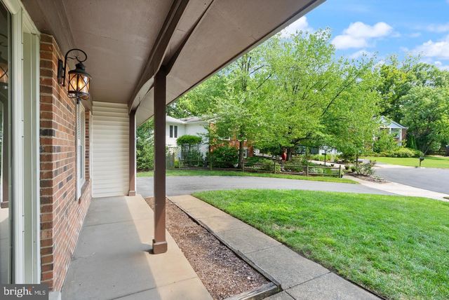 8902 HUXLEY CT, Springfield, VA 22153