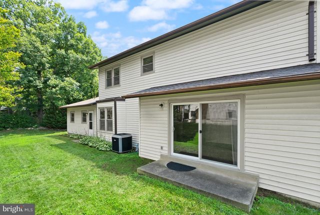 8902 HUXLEY CT, Springfield, VA 22153