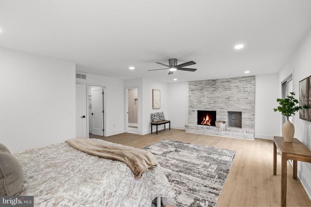 64 CHIPPENHAM DR, Voorhees, NJ 08043