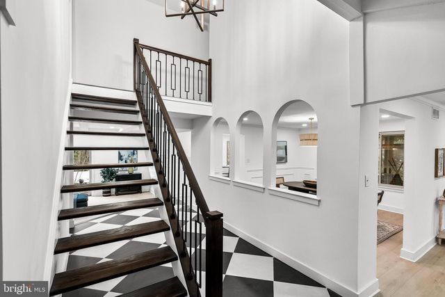 64 CHIPPENHAM DR, Voorhees, NJ 08043