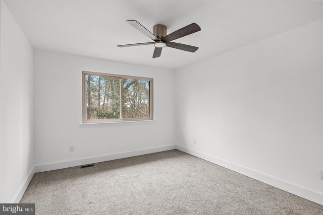 64 CHIPPENHAM DR, Voorhees, NJ 08043