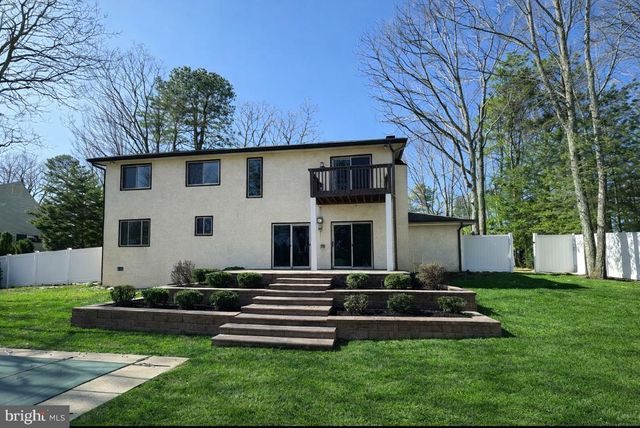 64 CHIPPENHAM DR, Voorhees, NJ 08043