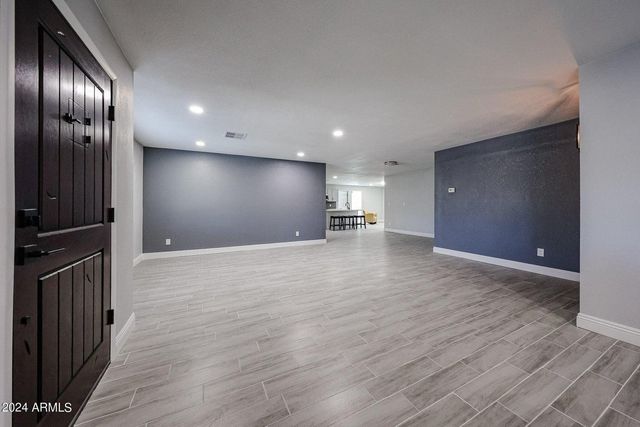 11207 S Iroquois Drive, Phoenix, AZ 85044