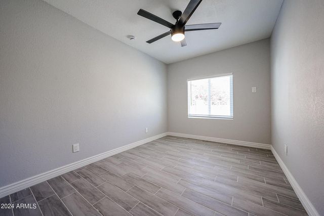 11207 S Iroquois Drive, Phoenix, AZ 85044