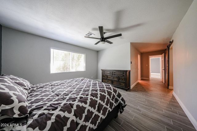 11207 S Iroquois Drive, Phoenix, AZ 85044