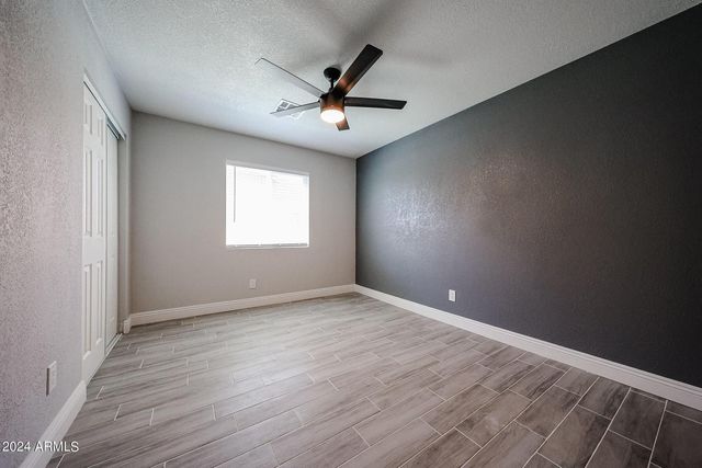 11207 S Iroquois Drive, Phoenix, AZ 85044