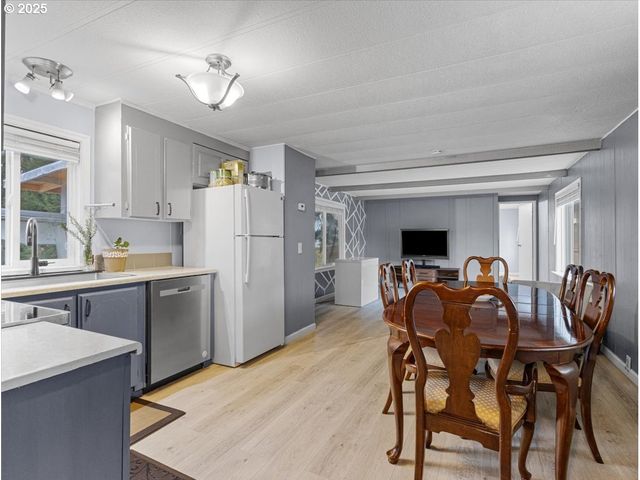 6610 Nw WHITNEY Rd 138, Vancouver, WA 98665