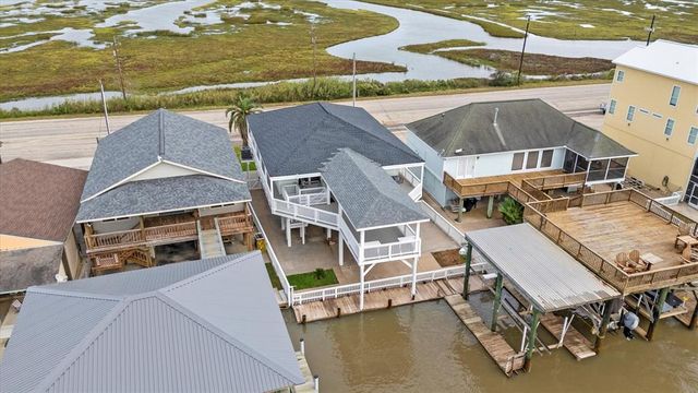 3582 Fm-2031, Matagorda, TX 77457