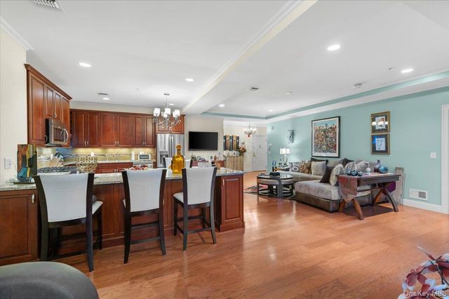 365 Trotting Lane, Westbury, NY 11590