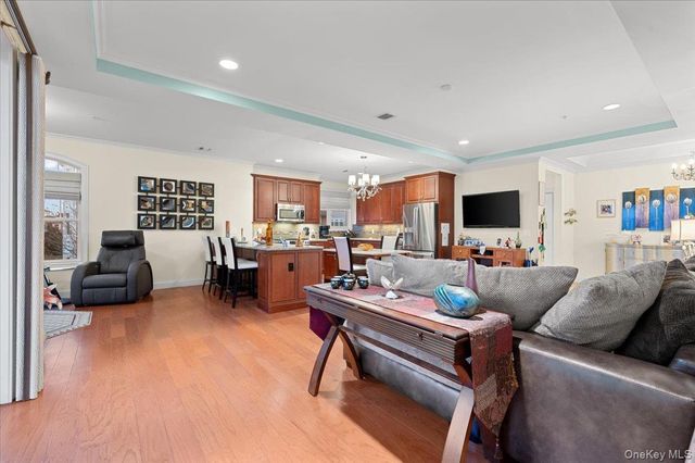 365 Trotting Lane, Westbury, NY 11590